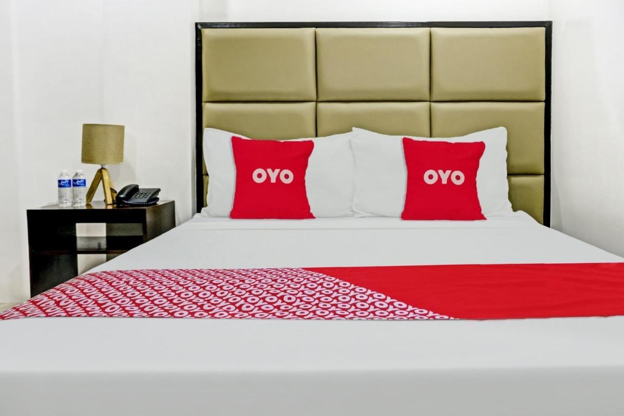 Oyo 869 Jnv Dream Hotel Subic Kültér fotó