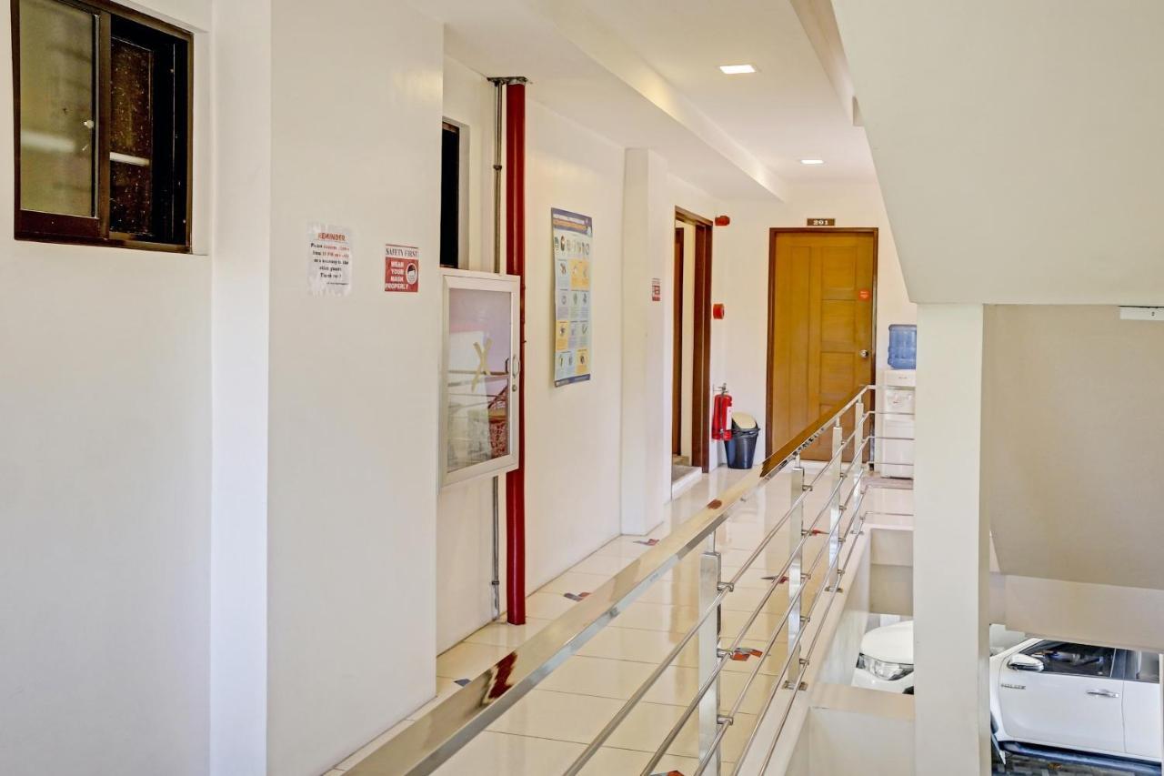 Oyo 869 Jnv Dream Hotel Subic Kültér fotó