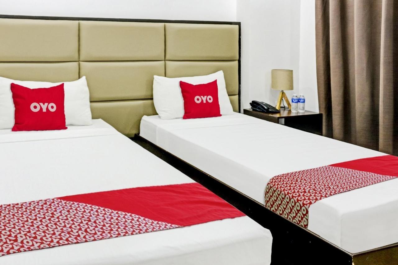 Oyo 869 Jnv Dream Hotel Subic Kültér fotó