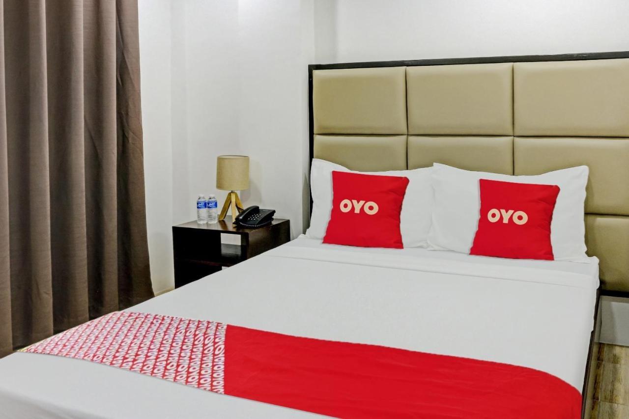 Oyo 869 Jnv Dream Hotel Subic Kültér fotó